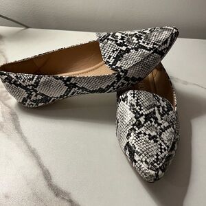 Black and White snake skin flats